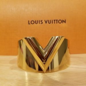 SOLD!! Louis Vuitton V Essential Bracelet Rare